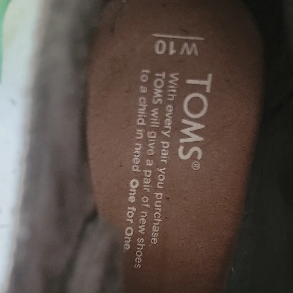 Toms Olive Brown Wedge Shoes with Lace-Up Design - Picture 5 of 7